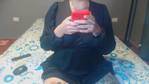 Lucia online show from 03-25-26, 01:44