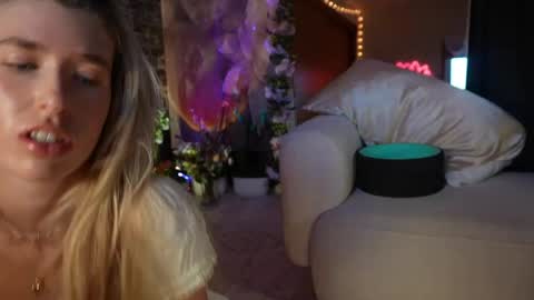 Snapshot of lucy_gooosey chatting on 06-07-26, 03:10 Lucy. online show from 06-07-26, 03:10