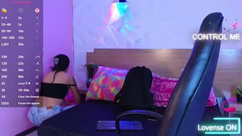 Snapshot of lucy_greys_ chatting on 09-09-25, 05:23 Lucy Greys online show from 09-09-25, 05:23