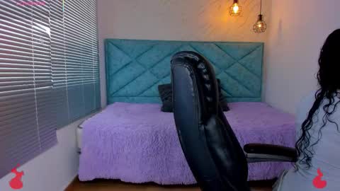 Lucy Greys online show from 01-07-26, 12:07