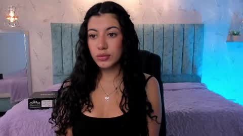 Snapshot of lucy_greys_ chatting on 07-07-26, 11:58 Lucy Greys online show from 07-07-26, 11:58
