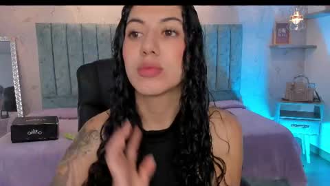 Snapshot of lucy_greys_ chatting on 07-15-26, 12:10 Lucy Greys online show from 07-15-26, 12:10