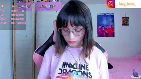 Snapshot of lucy_hess_ chatting on 12-19-25, 09:33 Lucy online show from 12-19-25, 09:33