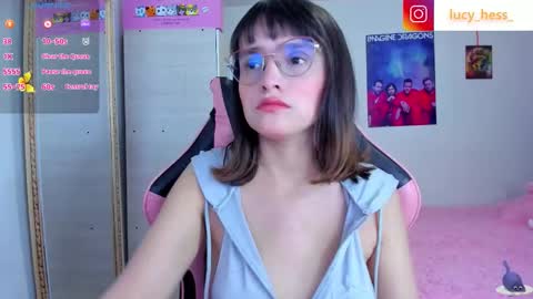 Snapshot of lucy_hess_ chatting on 01-13-26, 10:15 Lucy online show from 01-13-26, 10:15