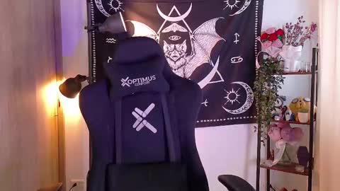 Snapshot of lucy_meoww chatting on 02-21-25, 09:54 lucy meoww online show from 02-21-25, 09:54