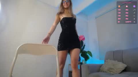 Snapshot of lucy_priincess chatting on 06-11-26, 12:32 lucy online show from 06-11-26, 12:32