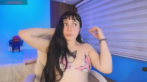 Sofia  online show from 10-13-25, 08:09