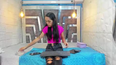 Lucy unlimit come back here  online show from 03-28-26, 02:22