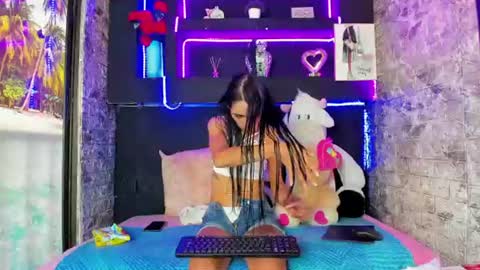 Lucy unlimit come back here  online show from 06-28-26, 07:53