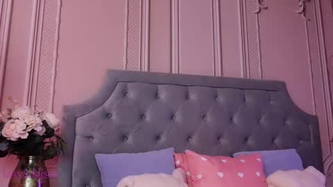 Snapshot of lucyaddison chatting on 11-11-25, 04:12 LucyAddison online show from 11-11-25, 04:12