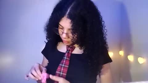 Snapshot of lucybellea chatting on 03-04-26, 07:53 Lucia online show from 03-04-26, 07:53