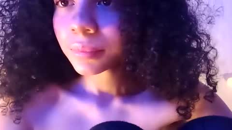 Snapshot of lucybellea chatting on 03-06-26, 06:21 Lucia online show from 03-06-26, 06:21