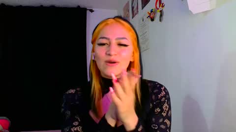 Snapshot of lucycherry__ chatting on 12-13-24, 01:26 LUCIA  online show from 12-13-24, 01:26