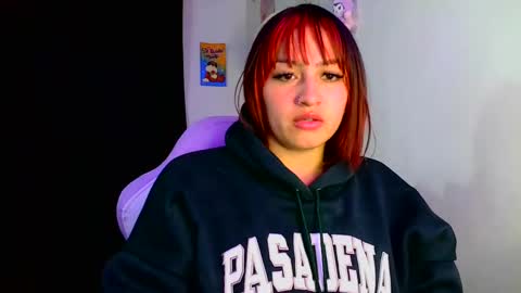 Snapshot of lucycherry__ chatting on 01-29-25, 07:57 LUCIA  online show from 01-29-25, 07:57