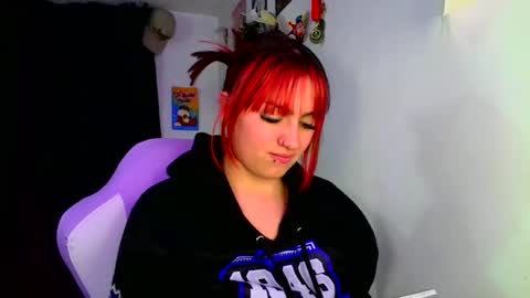 Snapshot of lucycherry__ chatting on 02-21-25, 05:02 LUCIA  online show from 02-21-25, 05:02