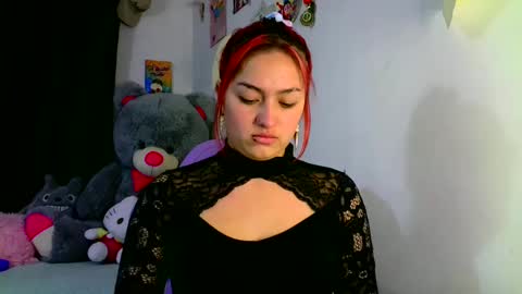 Snapshot of lucycherry__ chatting on 03-07-25, 12:04 LUCIA  online show from 03-07-25, 12:04