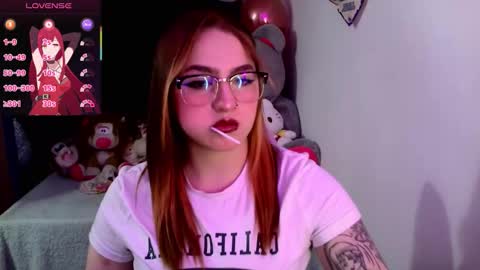 Snapshot of lucycherry__ chatting on 10-24-25, 02:41 LUCIA  online show from 10-24-25, 02:41