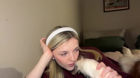 Lucy online show from 04-11-26, 11:09