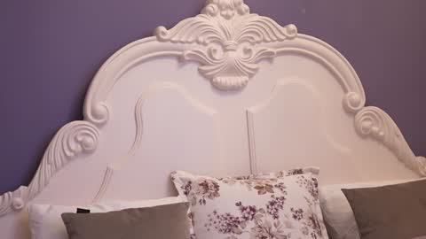 Lucy Lexton online show from 01-31-25, 07:29