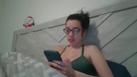 Snapshot of lucylitt25 chatting on 02-11-26, 03:39 lucylitt25 online show from 02-11-26, 03:39