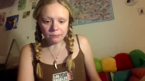 lucylovesflowers online show from 07-29-26, 08:56