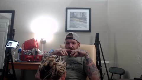 Lucy Loves Lookers online show from 02-03-25, 11:20