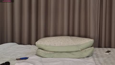 Love kinky Go here  online show from 01-07-25, 05:01