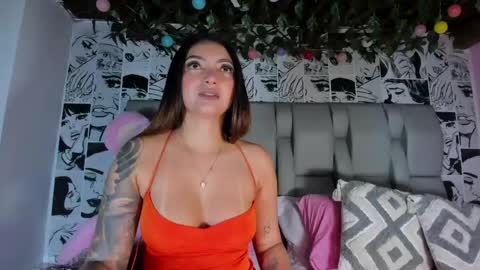 Snapshot of lucyrosse_ chatting on 06-05-26, 11:16 Lucy online show from 06-05-26, 11:16