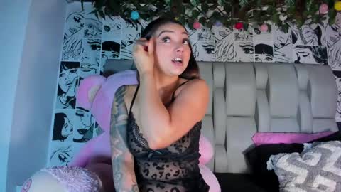 Snapshot of lucyrosse_ chatting on 06-08-26, 11:10 Lucy online show from 06-08-26, 11:10