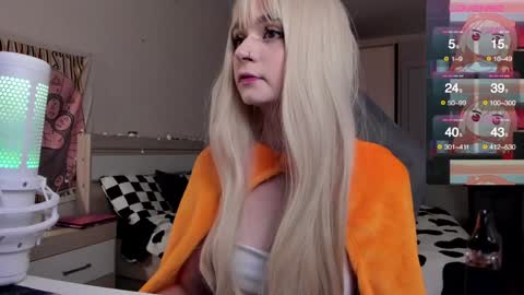 Snapshot of lucysbrain chatting on 12-05-24, 09:17 Lucy online show from 12-05-24, 09:17