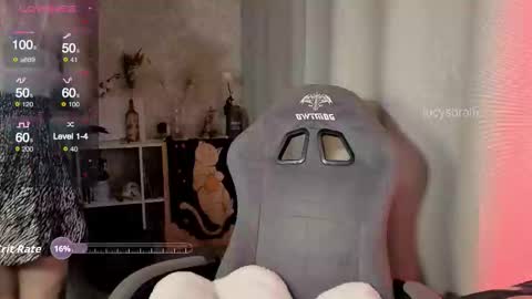 Snapshot of lucysbrain chatting on 11-06-25, 07:48 Lucy online show from 11-06-25, 07:48