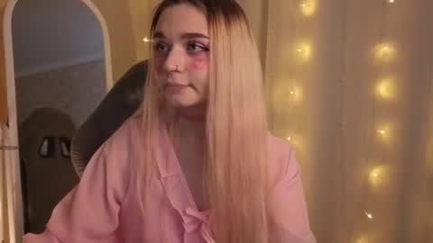 Lucy online show from 02-14-26, 12:13