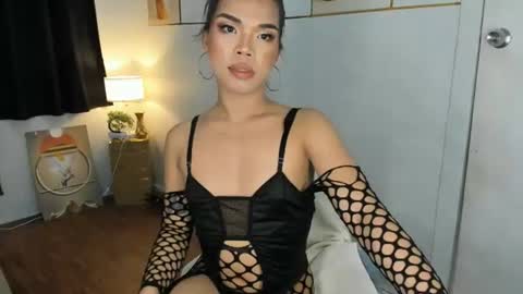 lucyvane online show from 07-06-26, 06:10