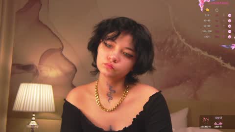 Snapshot of lucyvee chatting on 12-29-24, 08:22 lucyvee online show from 12-29-24, 08:22