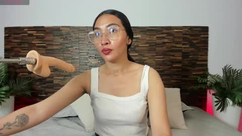 Lucy Liiu online show from 06-09-26, 08:09