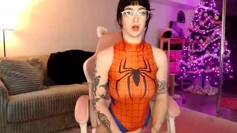 Lucy online show from 12-21-24, 12:20