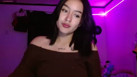 ludovica online show from 07-28-26, 02:07