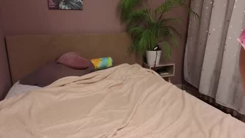 Snapshot of ludotryaska chatting on 10-03-25, 10:34 ludotryaska online show from 10-03-25, 10:34