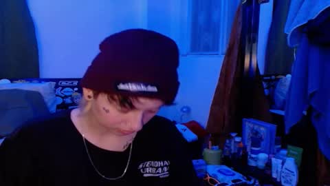 Snapshot of lugiiz05_ chatting on 11-16-25, 03:23 lugiiz05_ online show from 11-16-25, 03:23