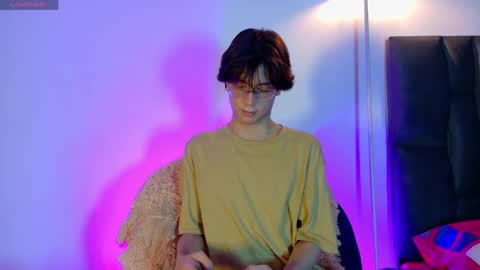 Lui online show from 04-13-26, 03:34