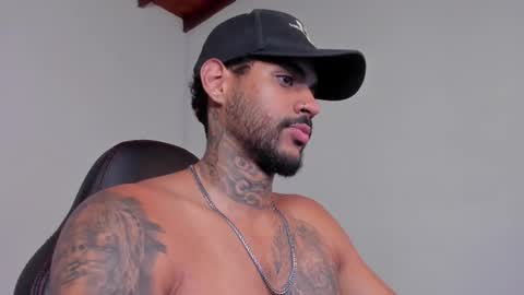 Luigi Vitale online show from 12-15-25, 05:12