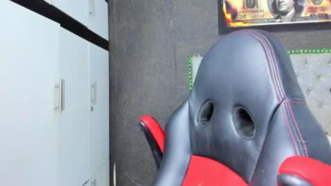 Luigi Independent model online show from 04-08-26, 04:34