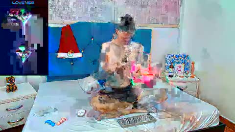 Snapshot of luigimarchetti chatting on 12-13-25, 07:53 luigimarchetti online show from 12-13-25, 07:53