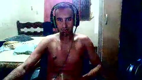 luis180739 online show from 01-19-26, 06:17