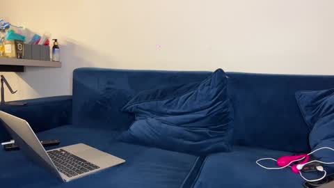 Luis and Alina online show from 12-13-25, 07:53