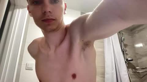 Luis online show from 10-02-25, 01:07