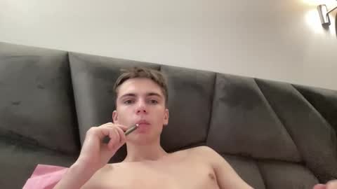 Luis online show from 12-03-25, 10:02