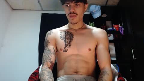 Snapshot of luis_as chatting on 01-09-26, 09:23 Luis AS online show from 01-09-26, 09:23