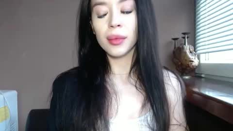 luisa lovedom online show from 04-18-26, 04:38