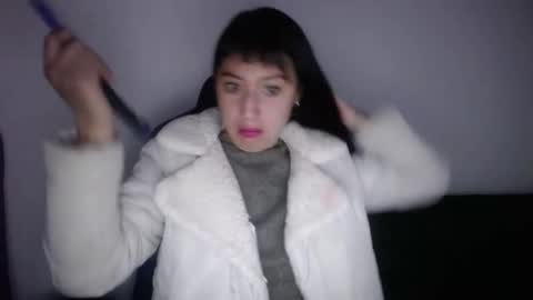 luisa_homes online show from 12-22-25, 10:23